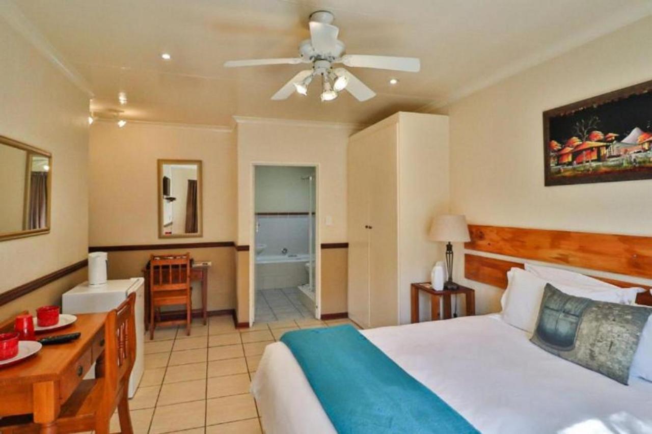 The Link Guest Lodge كمبتون بارك المظهر الخارجي الصورة