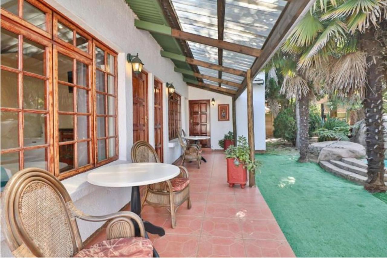The Link Guest Lodge كمبتون بارك المظهر الخارجي الصورة
