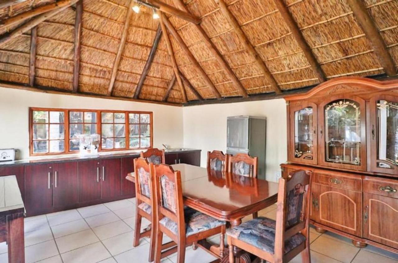 The Link Guest Lodge كمبتون بارك المظهر الخارجي الصورة