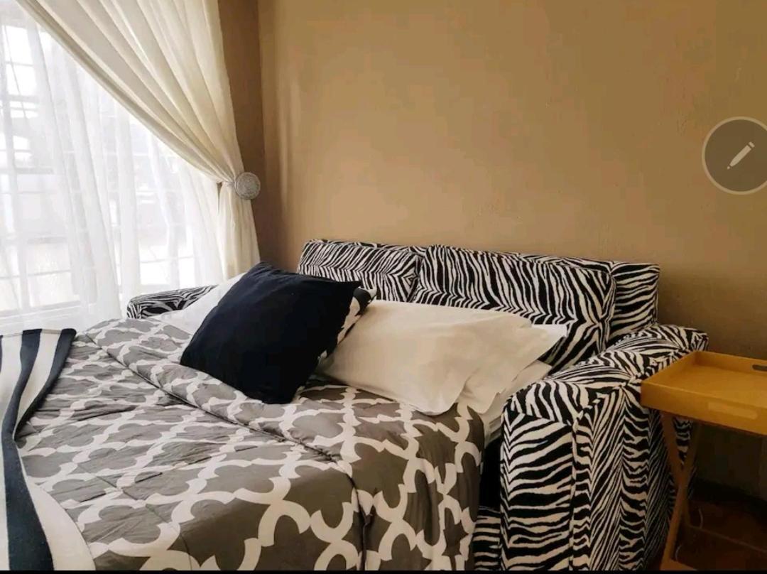 The Link Guest Lodge كمبتون بارك الغرفة الصورة